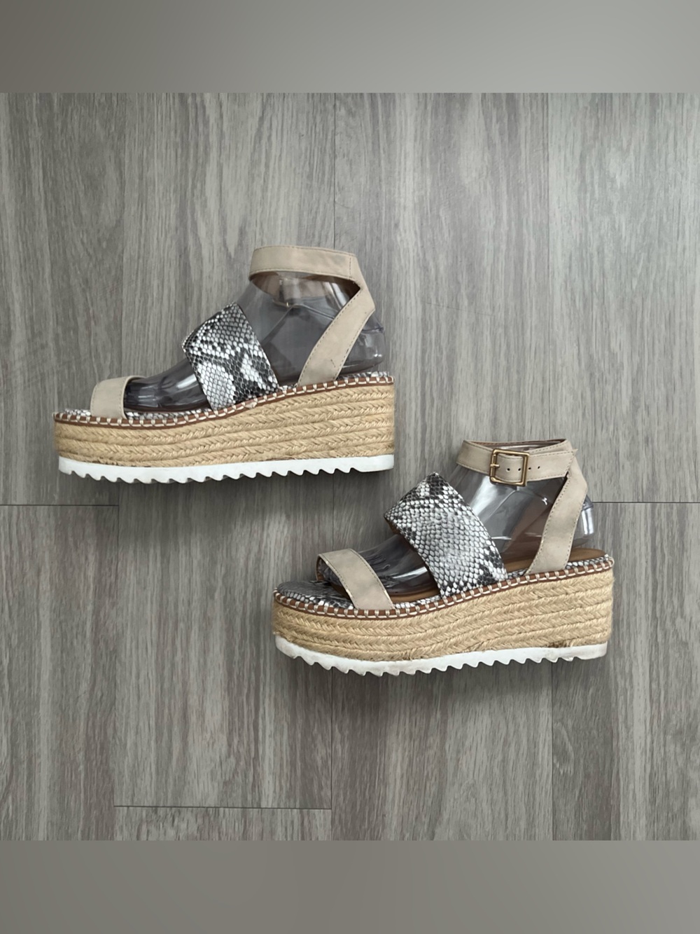 SODA Snake Print Espadrille Platform Sandals Size 8 Ankle Strap Wedges